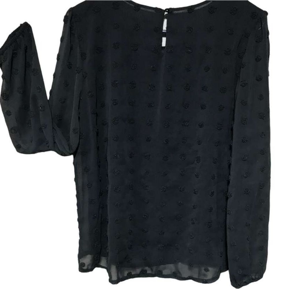 QUERAL nylon viscose blend semi shear with raised details, top, sz M